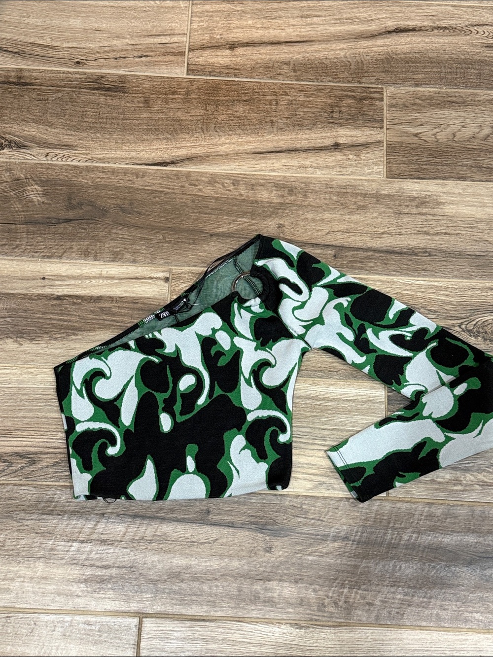 Zara Sz S Green Black and White One-Shoulder Crop Top b77